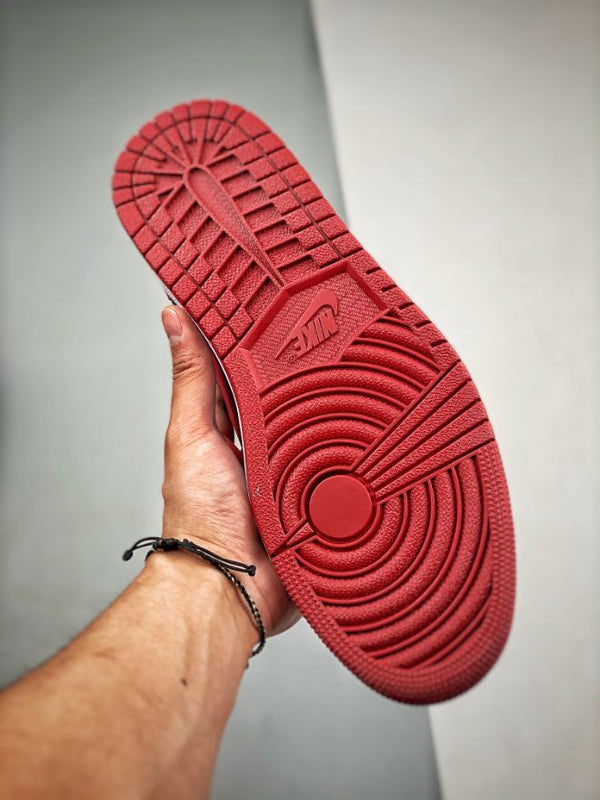 Nike Air Jordan 1 Retro Low Bred | Provehito