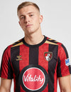 Dettaglio maglia Bournemouth Home 2026/2027 stemma e sponsor Vitality