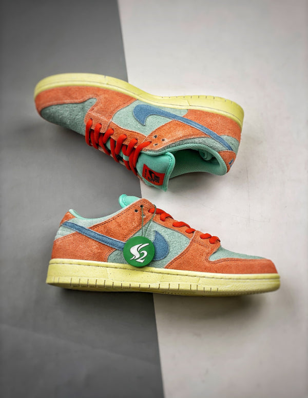 Nike Dunk Low Orange and Emerald Rise | Provehito