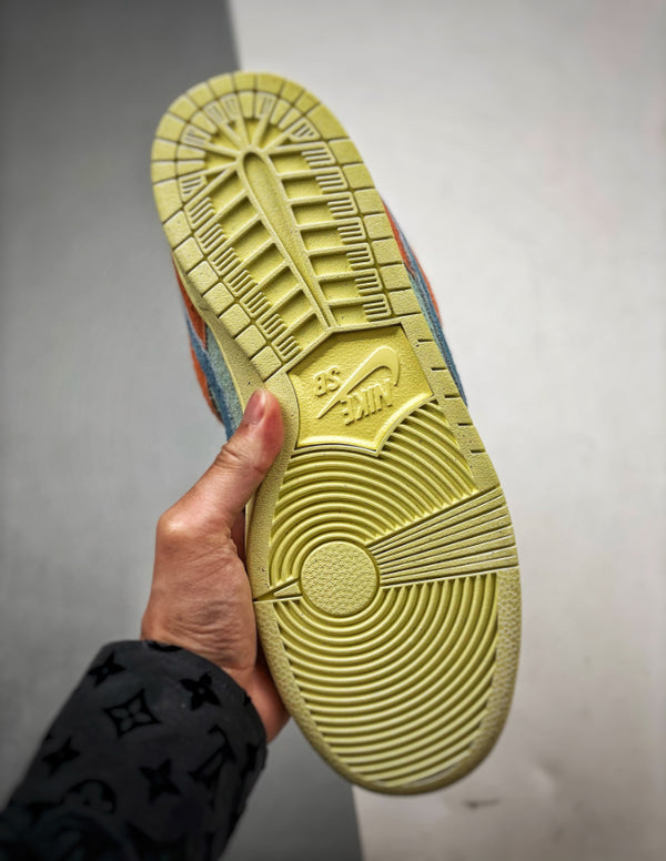 Nike Dunk Low Orange and Emerald Rise | Provehito