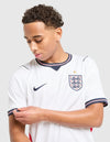 Inghilterra Maglia Home 2026 Nike - Dettaglio Stemma Three Lions e Colletto