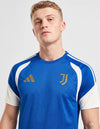 Maglia allenamento Juventus 2026/2027 adidas blu con logo J dorato e inserti bianchi