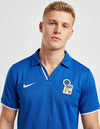 Dettaglio maglia Italia Home 1998 Nike con stemma FIGC tre stelle e swoosh bianco sul petto azzurro