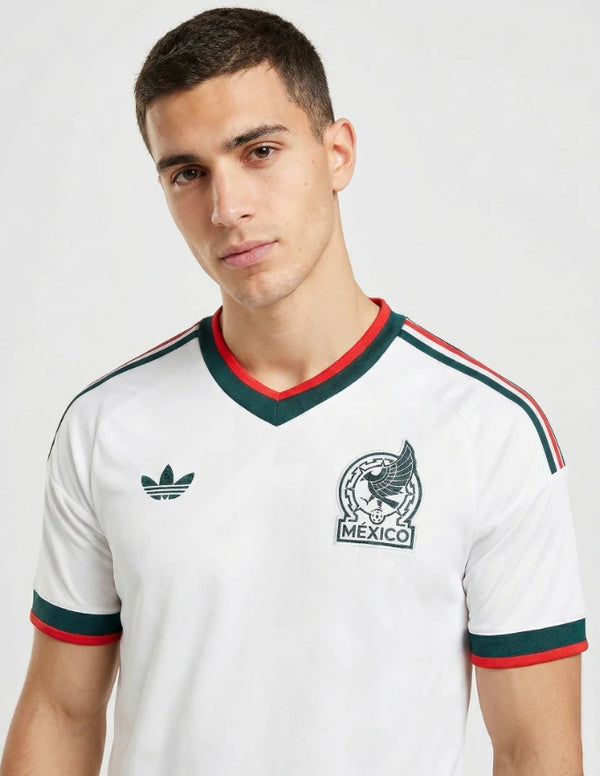 maglia messico away 2026 adidas originals dettaglio stemma aquila azteca colletto