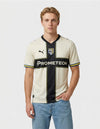 Parma Maglia Home 2026/2027 Puma figura intera con sponsor Prometeon e polsini blu giallo