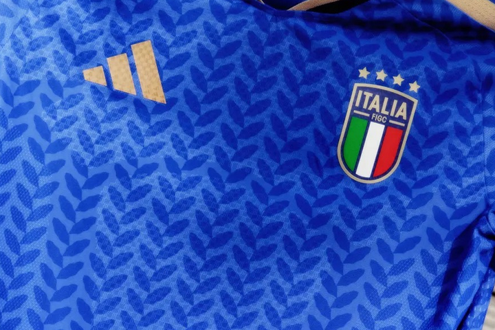 Italia Maglia Home 2026: L'Analisi Completa del Nuovo Kit Azzurro