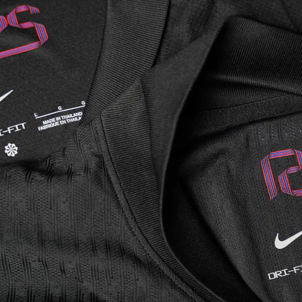 Maglia Authentic vs Fan (Stadium): Quali sono le differenze e quale scegliere?