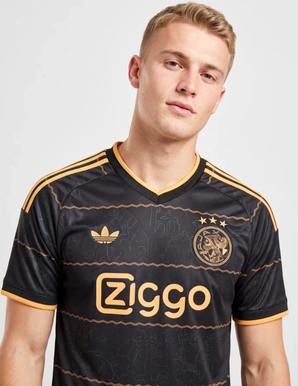 Ajax Maglia Away 2026/2027 Adidas – dettaglio stemma e sponsor
