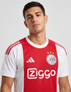 Ajax Maglia Home 2026/2027 Adidas – dettaglio stemma e sponsor