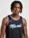 canotta miami heat city edition 2025 nike dettaglio scritta miami vice turchese rosa