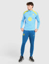 uta completa FC Barcellona 2025/2026 Nike con top azzurro e pantaloni blu scuro.