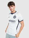 Maglia Inter Away 2026/2027 Nike, dettaglio collo e stemma nerazzurro