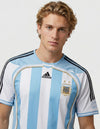 maglia argentina home 2006 adidas mondiali dettaglio stemma afa due stelle cuciture oro