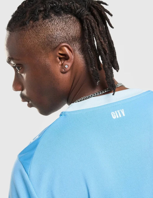 Manchester City Maglia Home 2026/2027 Puma - vista posteriore con scritta City sul colletto