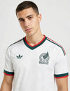 maglia messico away 2026 adidas originals dettaglio stemma aquila azteca colletto