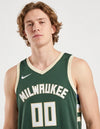 Canotta Milwaukee Bucks Icon Swingman dettaglio wordmark Milwaukee